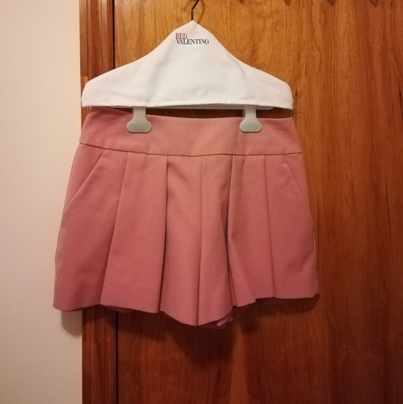 Red Valentino pink skort